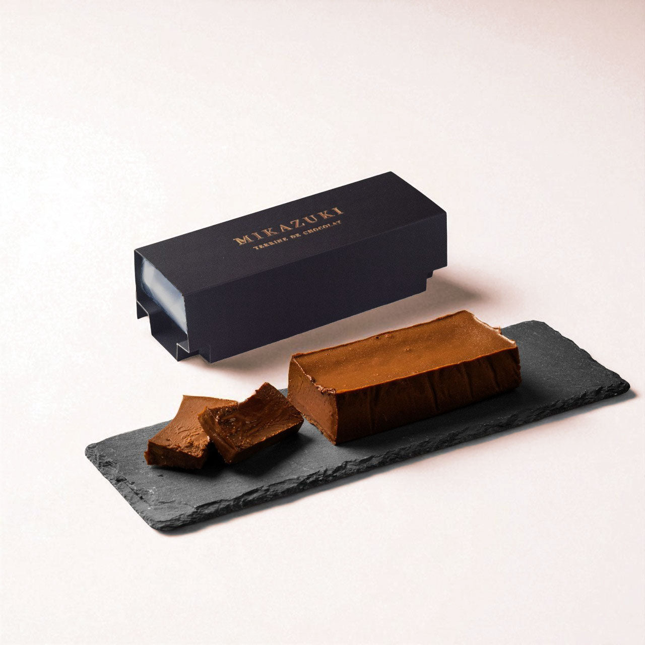 テリーヌショコラ 縁睦 – MIKAZUKI TERRINE DE CHOCOLAT